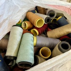 Sewing thread 130 roll lot