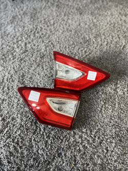 2013-2016 Ford Fusion Tail Light Brake Lamp OEM