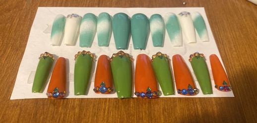 Press On Nails