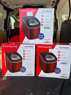 Frigidaire Bullet Ice Maker, stainless steel 26 lb