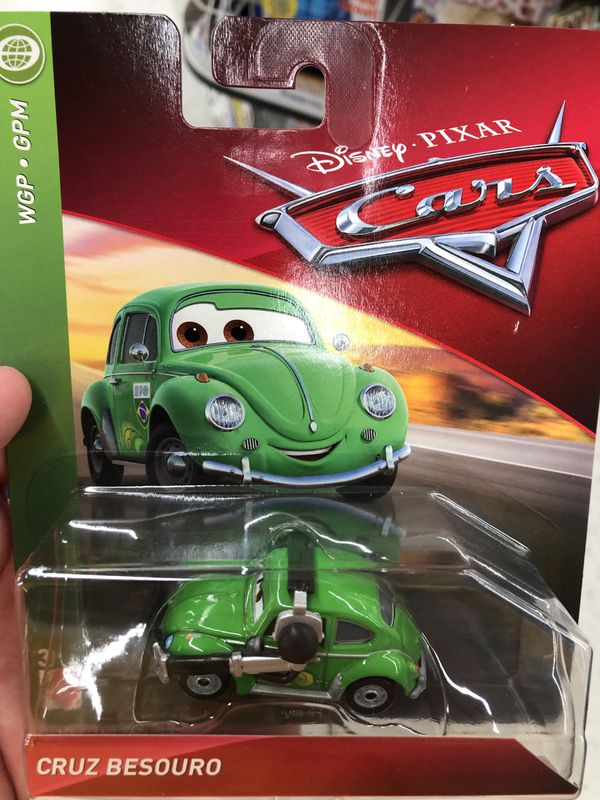 Disney Pixar CARS movie Cruz Besouro VW Volkswagen Beetle Bug car toy