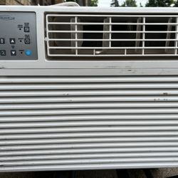 Soleusair 14000 BTU Air conditioner Ac Window Wall