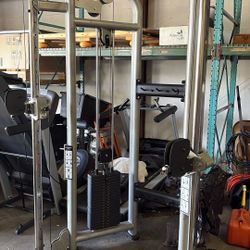 Dual Adjustable Pulley Life Fitness Functional Trainer