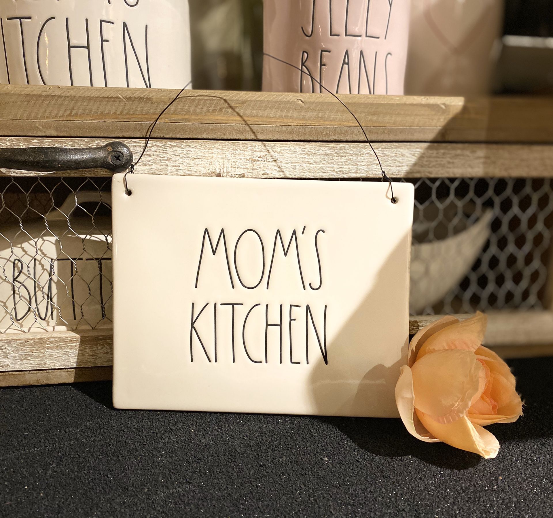 Rae Dunn “MOM’S KITCHEN” plaque