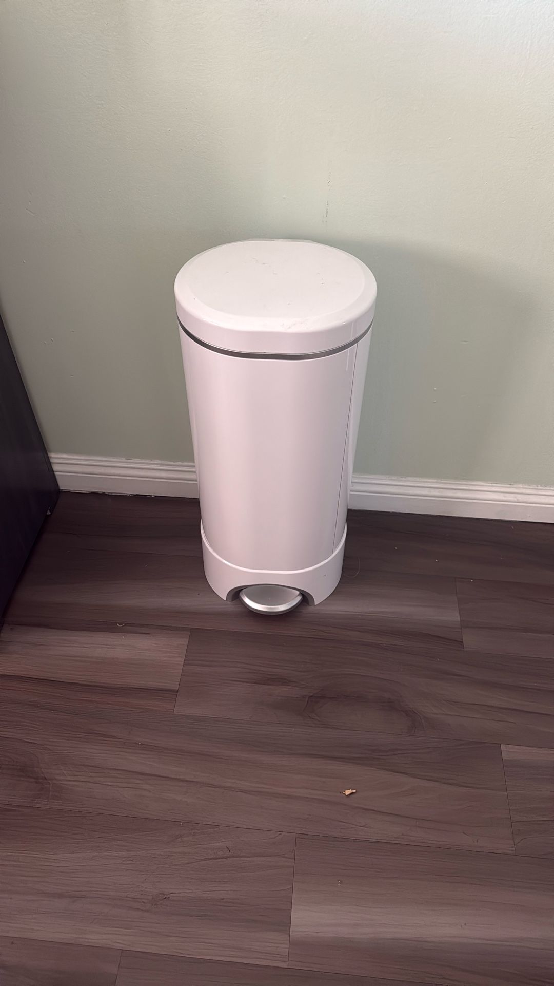 Munchkin Diaper Pail
