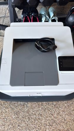 HP Color LaserJet Pro M255dw — Like New, <1K Pages, Full Toner
