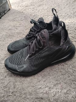 Nike Air Max 270 shoes / sneakers