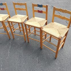 😍✨Set of 4 Post Modern Rushing Counter Height Stools😍✨