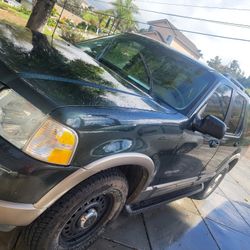 2002 Ford Explorer