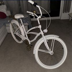 Vivelo La Donna Bicycle White/Gold With Basket 