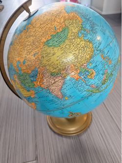 Vintage 1990s globe 🌎