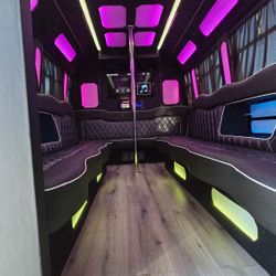 2006 Ford E350