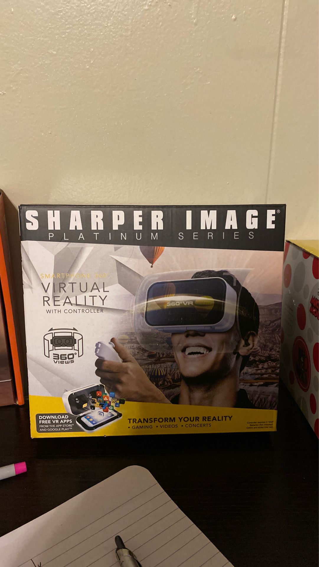 Virtual reality glasses / sharper image