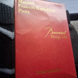 Baccarat Rouge cologne