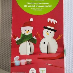 Mondo Llama™ Create-Your-Own 3D Wood Snowman Kit