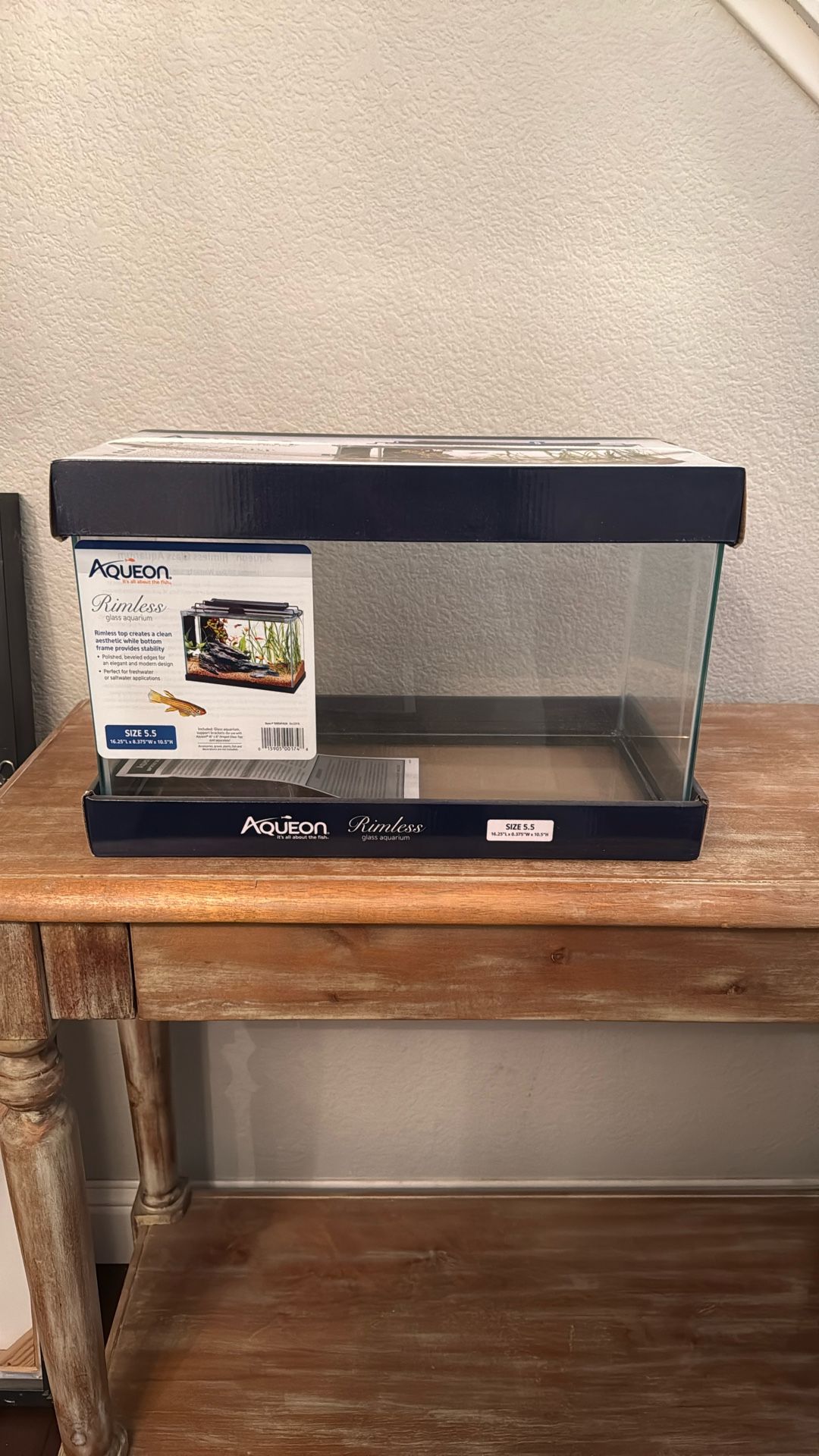 New! 5.5 Gallon Rimless Aquarium