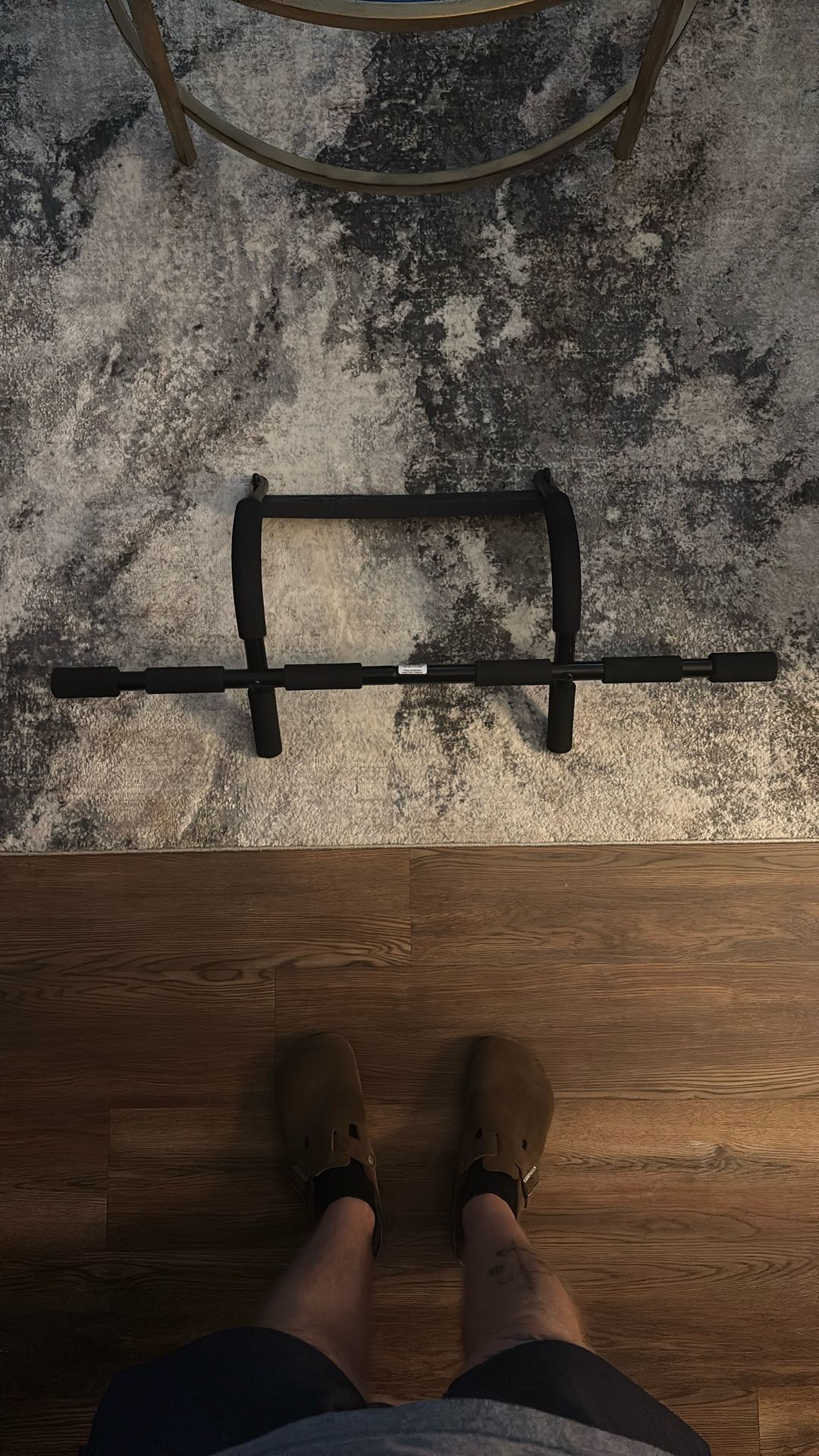 PULL UP BAR