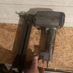 Central Pneumatic Air Nailer / Stapler