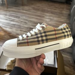 Burberry Converse Sneakers Size 43