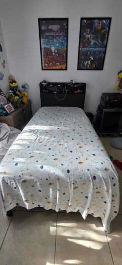 Cama Twin