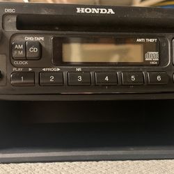 1999 Honda Stock AM/FM CD Radio
