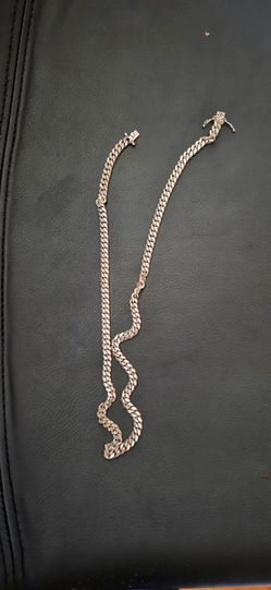 Silver 22" Cuban chain