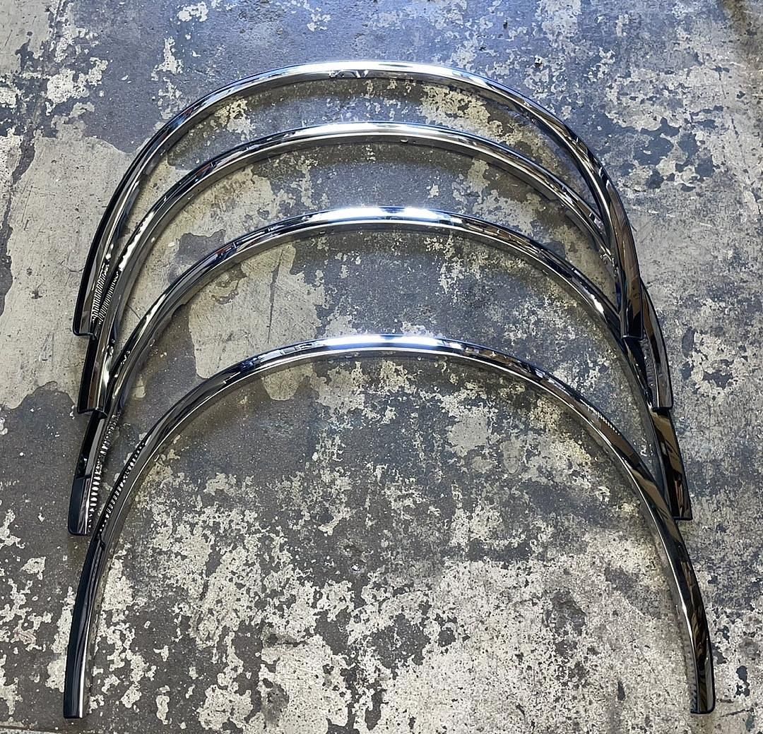 Fender Flares For 2011 [Chrysler 300/300C]