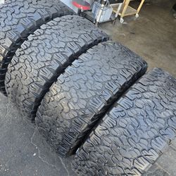 4 used tires Lt35x12.50r17 Bfgoodrich K02 $250.00 
