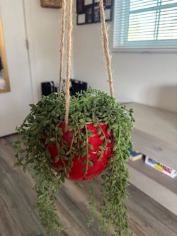 Artificial hanging plants