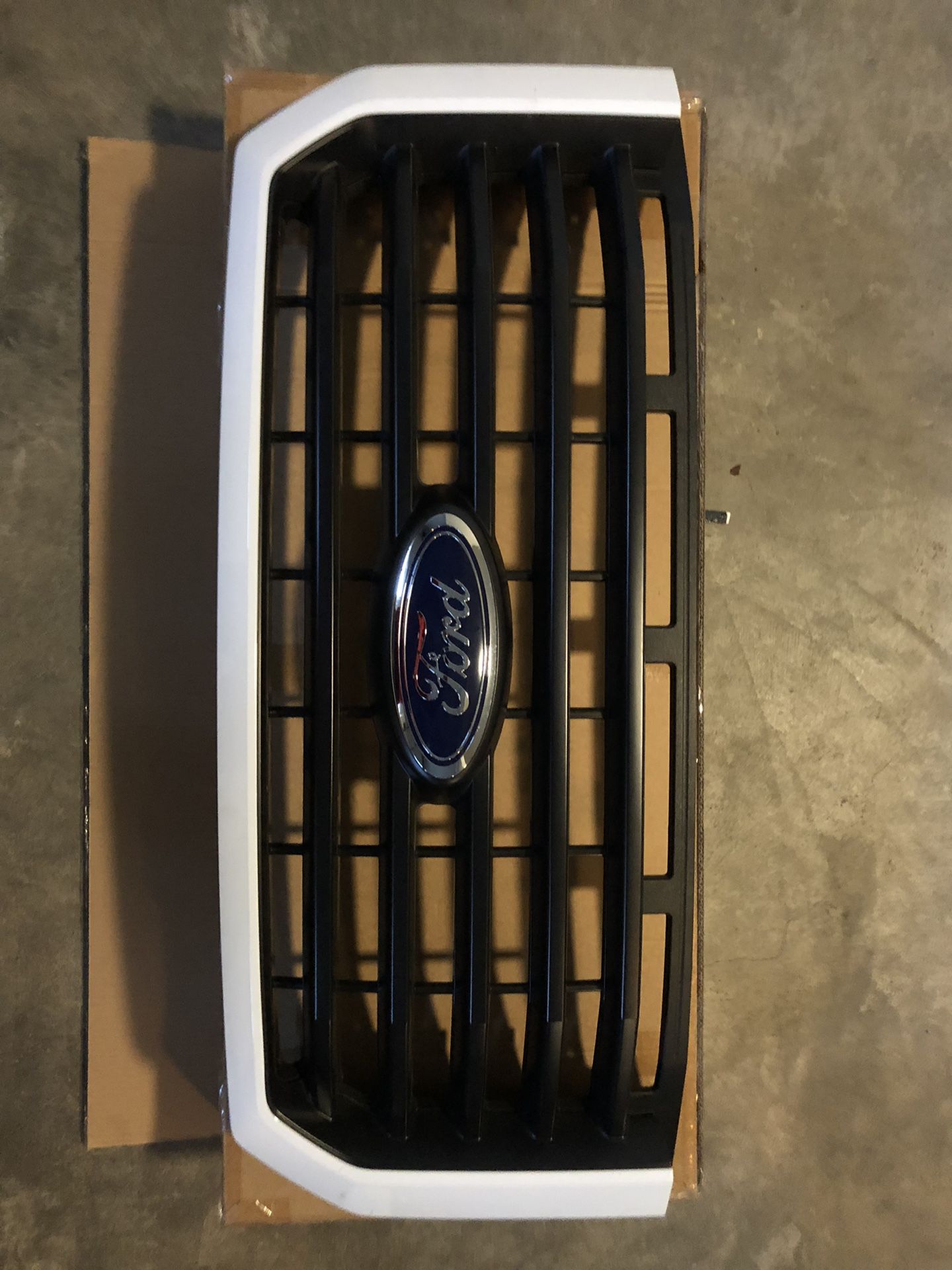 2015-2017 Ford F-150 Grille