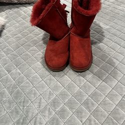 Chicos, Banana Republic and Uggs