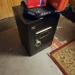 Safe Great Shape Everything Works Need Gone, 100 Obo