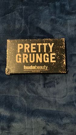 Huda Beauty Pretty Grunge Eyeshadow Palette BNIB Lmtd Edtn GORGEOUS AUTHENTIC
