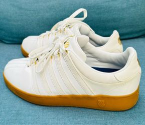 K-Swiss Classic VN Triple White Mens Casual Sneakers 03343 101 Size 9.5