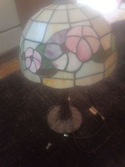 Tiffany-Style Stained Glass Table Lamp