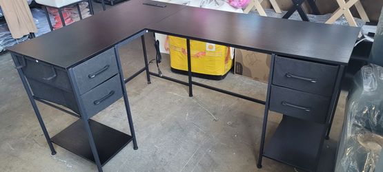 Computer table