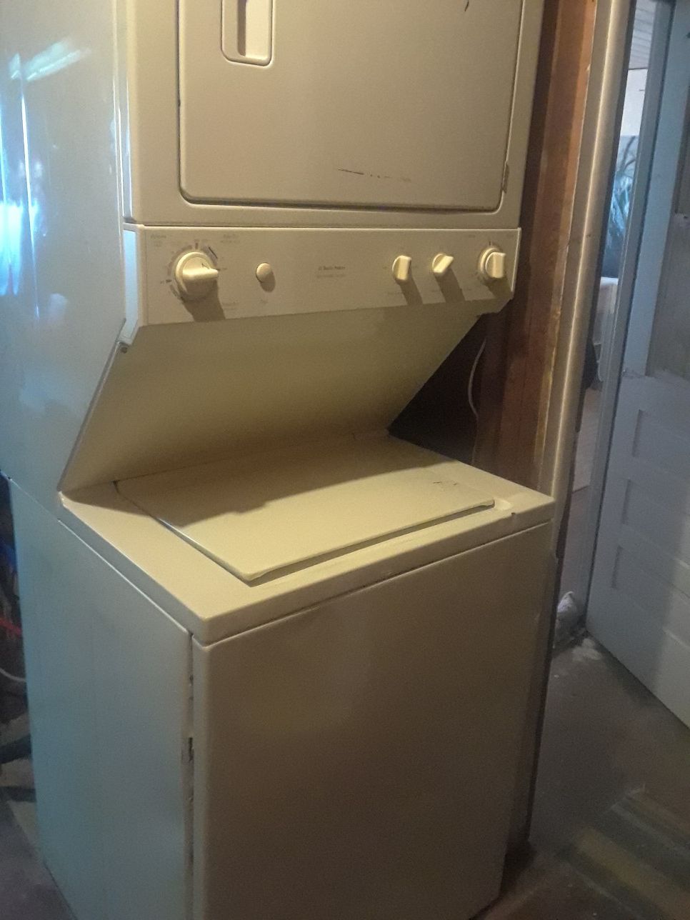 GE stackable washer and dryer