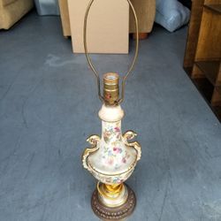 lamp (no shade)