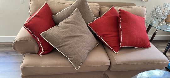 2 Sofas