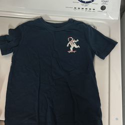Boys  5 shirt