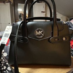 Michael Kors Amazing New With Tags Bag
