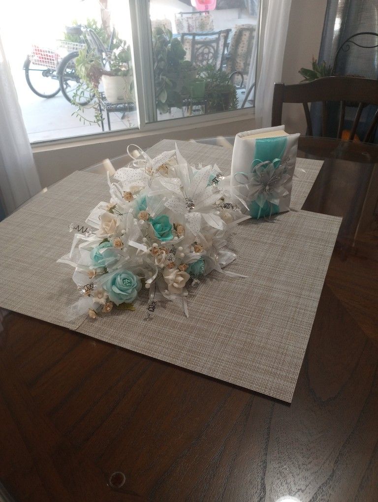 Ramo y Biblia para Quinceañera
