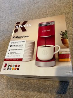 Keurig K-Mini Plus Single Serve Coffee Maker - Cardinal Red