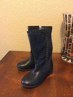 Girls new boots size 9c