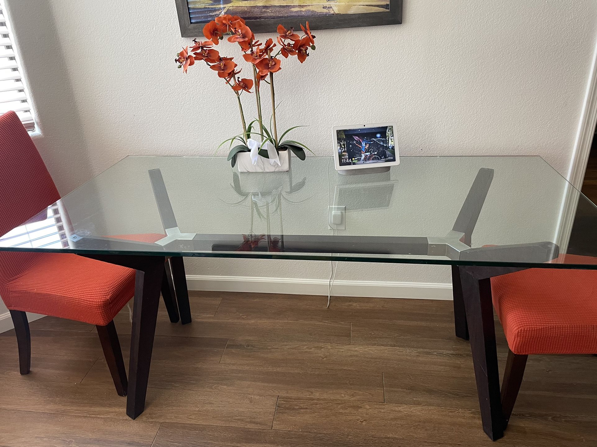 Glass Dinning Table With Chairs