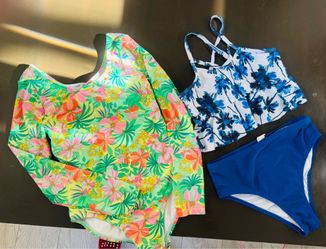 🌴 Girls Swimsuit Set – Size 8 🌴