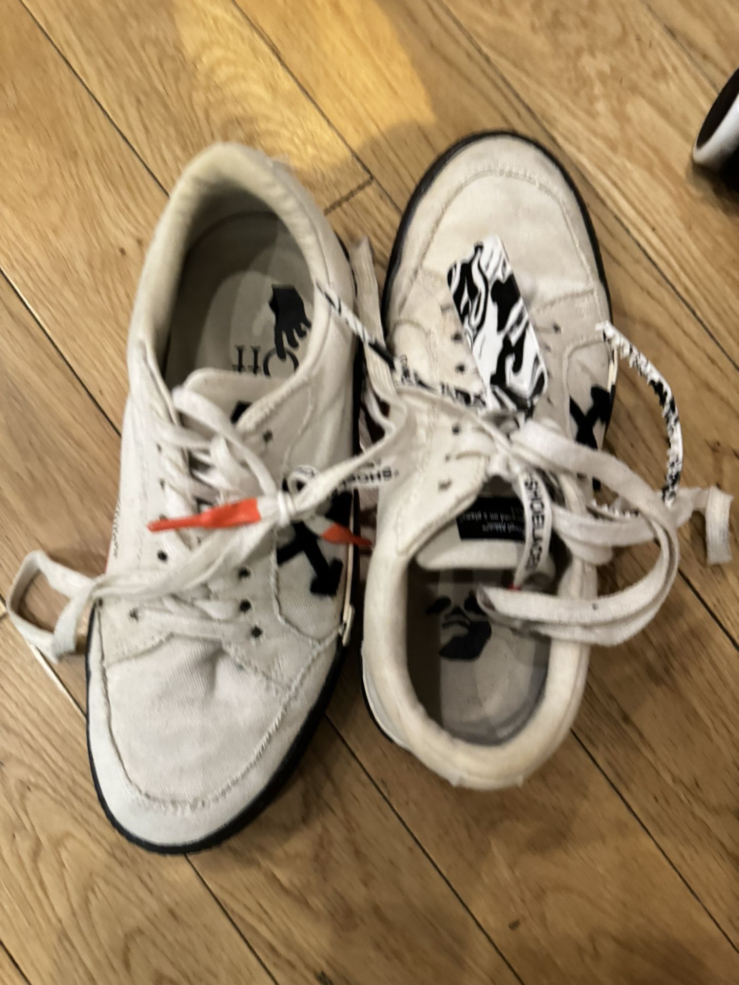 Off White Sneakers