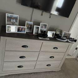 Dresser For Sale