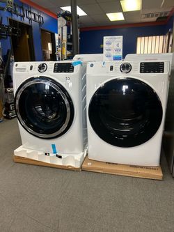 GE Front Load Washer and Dryer Gas or Electric!