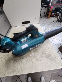 Makita Battery powered blower